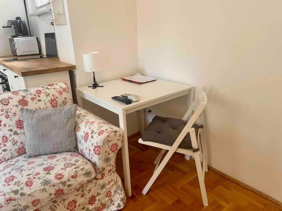 Knezits Spacious Ac Terrace Free Parking — Photos 1